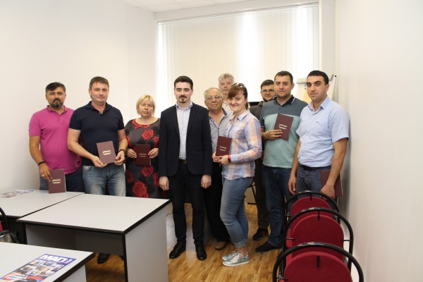 В Академии АСМАП состоялся выпуск группы профессиональной переподготовки контролеров технического состояния автотранспортных средств В Академии АСМАП состоялся выпуск группы профессиональной переподготовки контролеров технического состояния автотранспортных средств